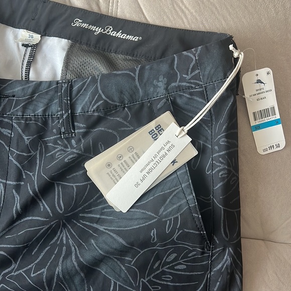 Tommy Bahamas swim trunks - Picture 2 of 4